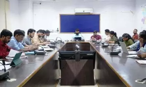 स्वसहायता समूहों की आर्थिक गतिविधियों को बढ़ाने कलेक्टर ने दिए निर्देश स्वसहायता समूहों की आर्थिक गतिविधियों को बढ़ाने कलेक्टर ने दिए निर्देश
