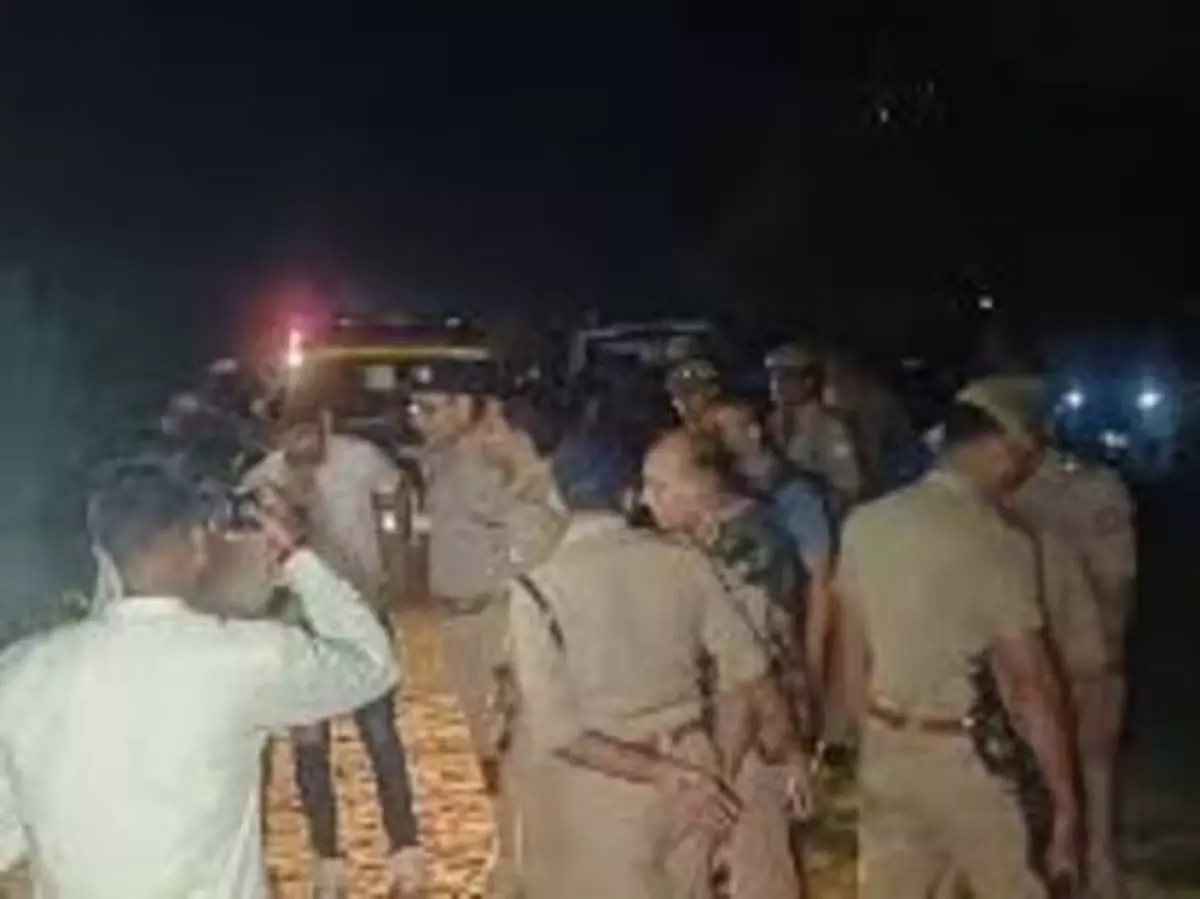 32 लाख की लूट, पुलिस ने किया लूटेरे का एनकाउंटर 32 लाख की लूट, पुलिस ने किया लूटेरे का एनकाउंटर