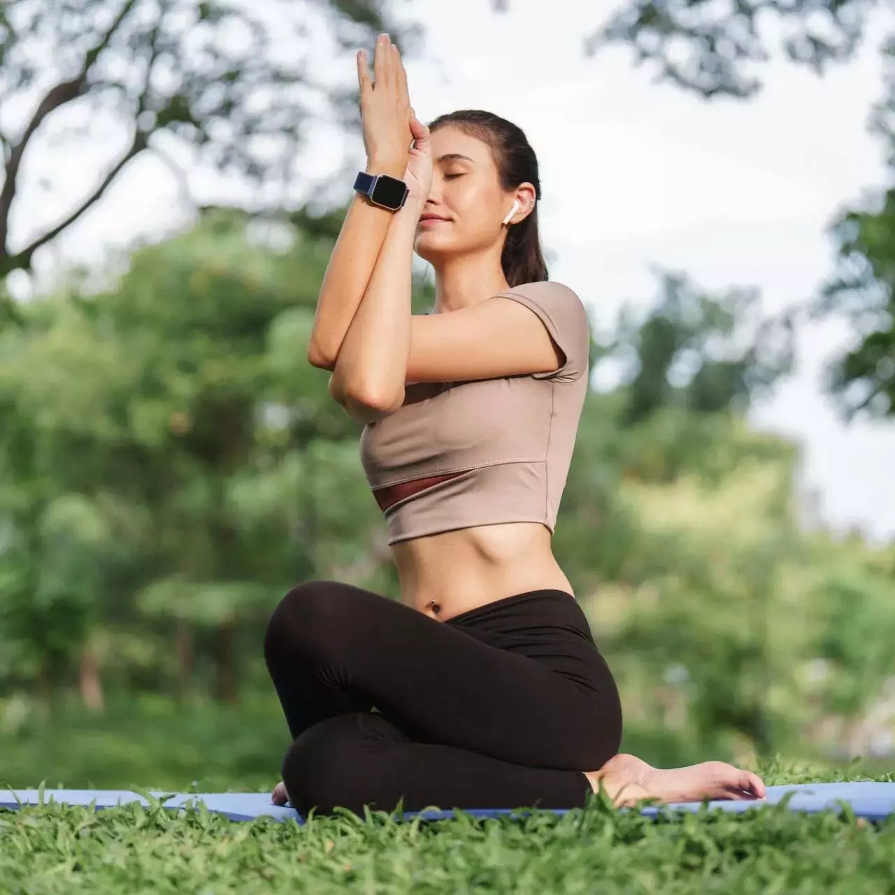 Health: कंधे-गर्दन की मांसपेशियों की अकड़न से राहत दिलाएंगे ये 5 एक्सरसाइज, घर पर ही करें Health: कंधे-गर्दन की मांसपेशियों की अकड़न से राहत दिलाएंगे ये 5 एक्सरसाइज, घर पर ही करें