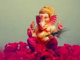 Aaj Ka Panchang: आज है गणपति बप्पा का दिन, जानें शुभ मुहूर्त, दिशाशूल और राहुकाल का सही समय Aaj Ka Panchang: आज है गणपति बप्पा का दिन, जानें शुभ मुहूर्त, दिशाशूल और राहुकाल का सही समय