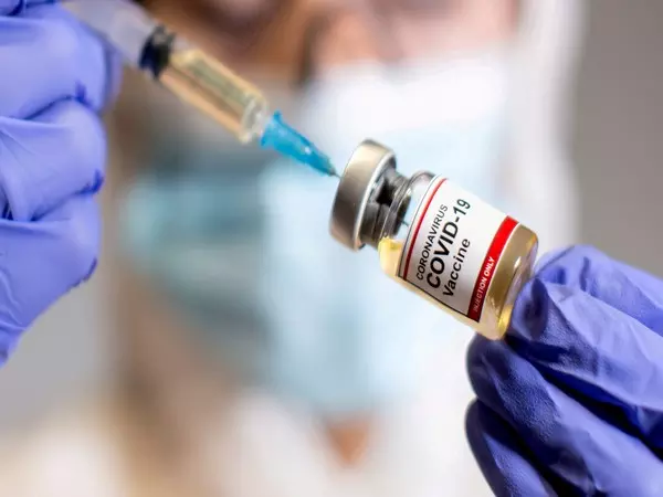 COVID-19 Vaccine और अचानक मौतों के बीच कोई संबंध नहीं: केंद्रीय स्वास्थ्य मंत्रालय COVID-19 Vaccine और अचानक मौतों के बीच कोई संबंध नहीं: केंद्रीय स्वास्थ्य मंत्रालय