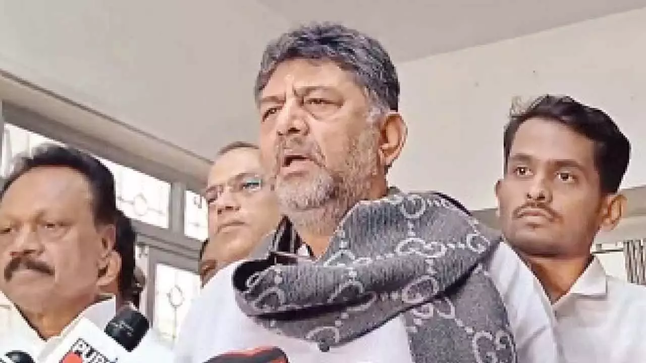 विधायकों के साथ AICC की बैठक नेतृत्व परिवर्तन के बारे में नहीं: DKS विधायकों के साथ AICC की बैठक नेतृत्व परिवर्तन के बारे में नहीं: DKS