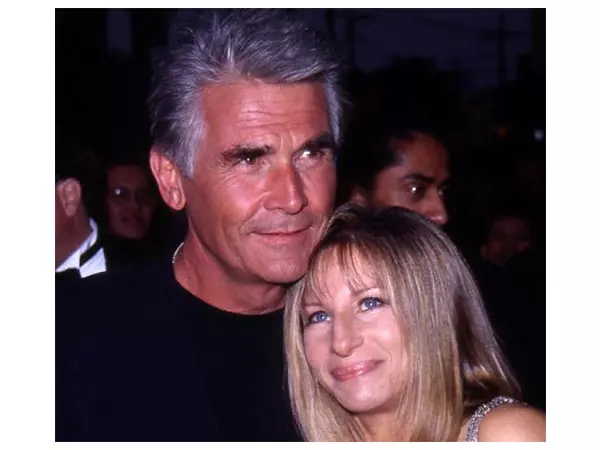 हम बहुत देर से सोते हैं...: Barbra Streisand ने अपने पति जेम्स ब्रोलिन के साथ अपने रिश्ते पर कहा हम बहुत देर से सोते हैं...: Barbra Streisand ने अपने पति जेम्स ब्रोलिन के साथ अपने रिश्ते पर कहा