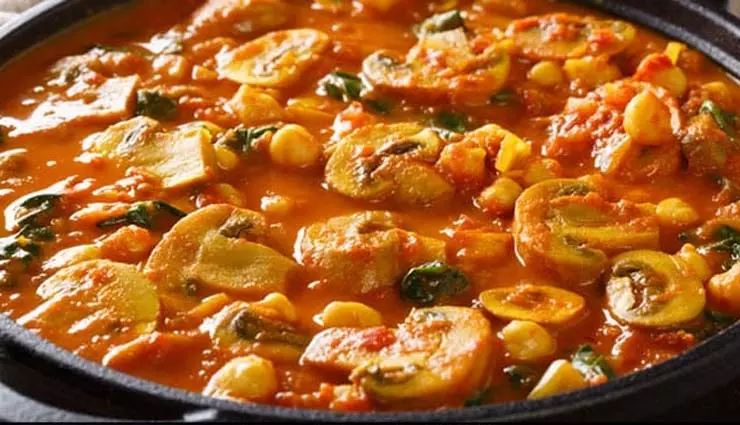Shahi Mushroom: डिनर में ट्राई कर सकते हैं ये लाजवाब डिश Shahi Mushroom: डिनर में ट्राई कर सकते हैं ये लाजवाब डिश