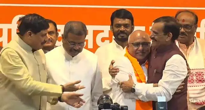 हेमंत खंडेलवाल ने MP के नए भाजपा अध्यक्ष का कार्यभार संभाला हेमंत खंडेलवाल ने MP के नए भाजपा अध्यक्ष का कार्यभार संभाला