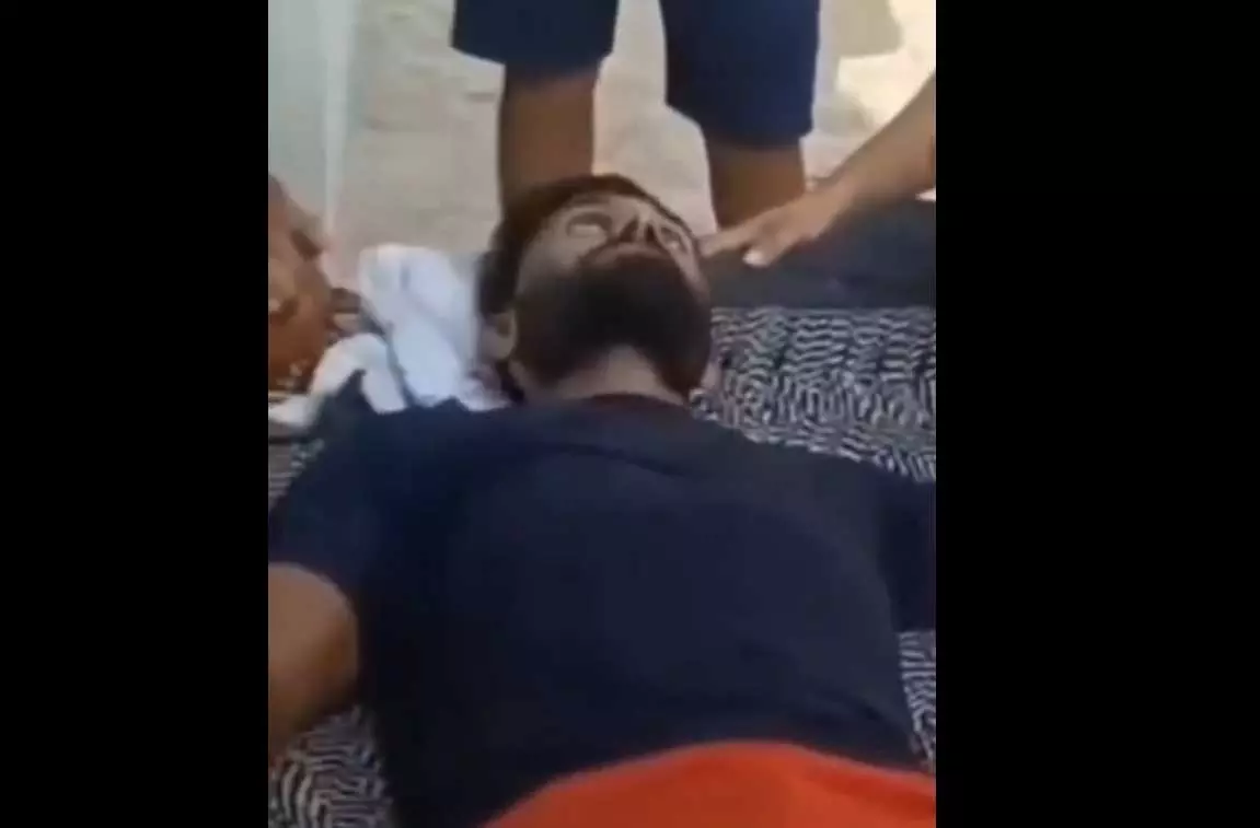 खिलाड़ी की तड़पकर हुई मौत, कुत्ते के पिल्ले ने काटा था, मंजर देख कांप उठे लोग खिलाड़ी की तड़पकर हुई मौत, कुत्ते के पिल्ले ने काटा था, मंजर देख कांप उठे लोग