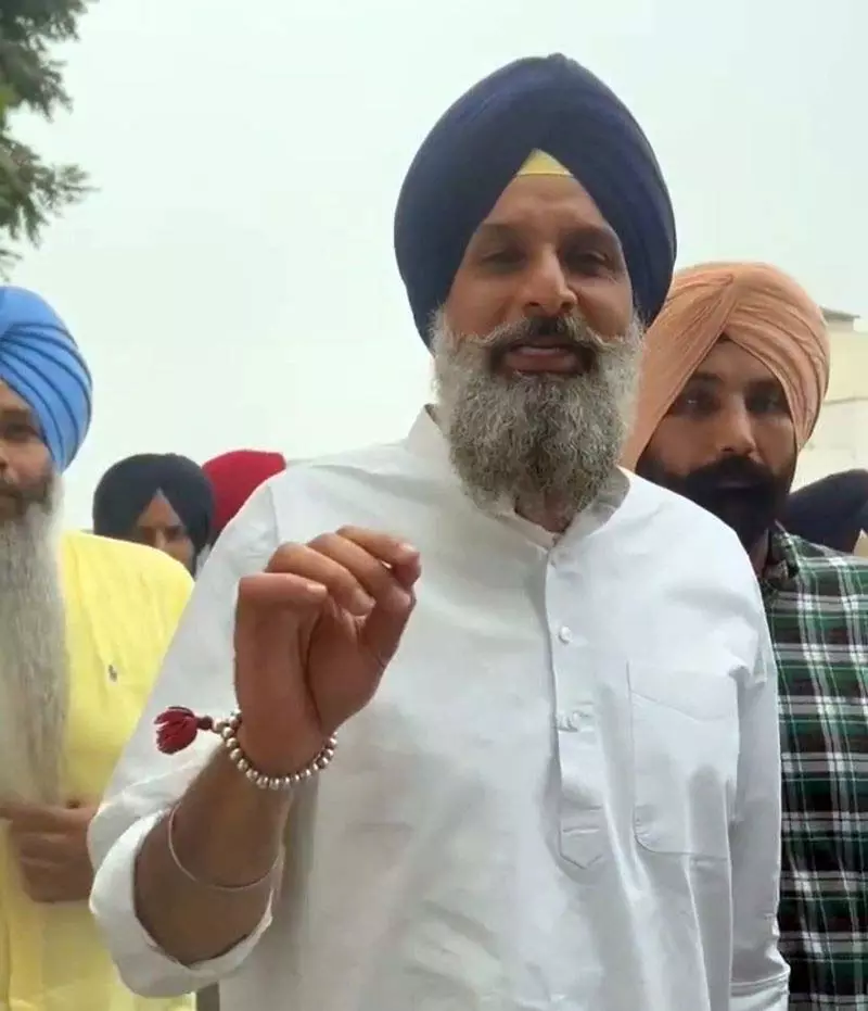 बिक्रम मजीठिया ने अपनी गिरफ्तारी के खिलाफ HC का दरवाजा खटखटाया बिक्रम मजीठिया ने अपनी गिरफ्तारी के खिलाफ HC का दरवाजा खटखटाया