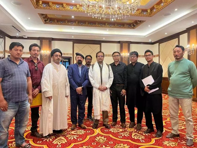 गृह सचिव ने Ladakh का दौरा किया, समावेशी विकास पर जोर दिया गृह सचिव ने Ladakh का दौरा किया, समावेशी विकास पर जोर दिया