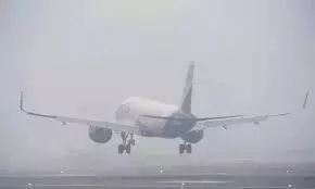 Hyderabad में खराब मौसम के कारण कई उड़ानें डायवर्ट की Hyderabad में खराब मौसम के कारण कई उड़ानें डायवर्ट की