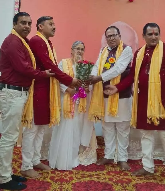 ब्रह्माकुमारी संस्थान में सम्मानित किए गए लोक कलाकार ब्रह्माकुमारी संस्थान में सम्मानित किए गए लोक कलाकार