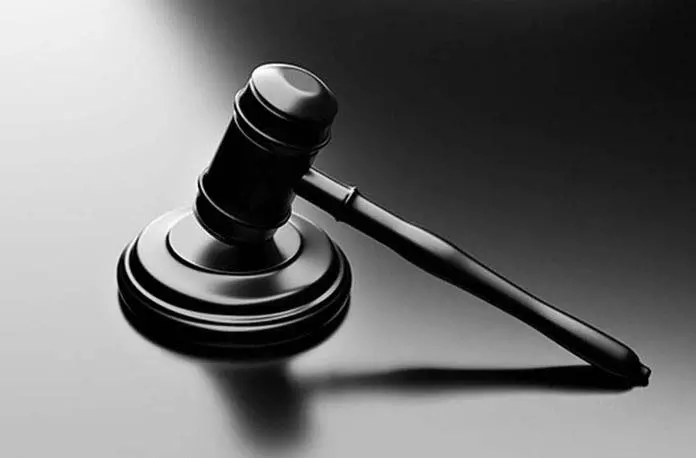 Jammu: कोर्ट ने जालसाजी मामले में पटवारी को 7 दिन का पुलिस रिमांड दिया Jammu: कोर्ट ने जालसाजी मामले में पटवारी को 7 दिन का पुलिस रिमांड दिया