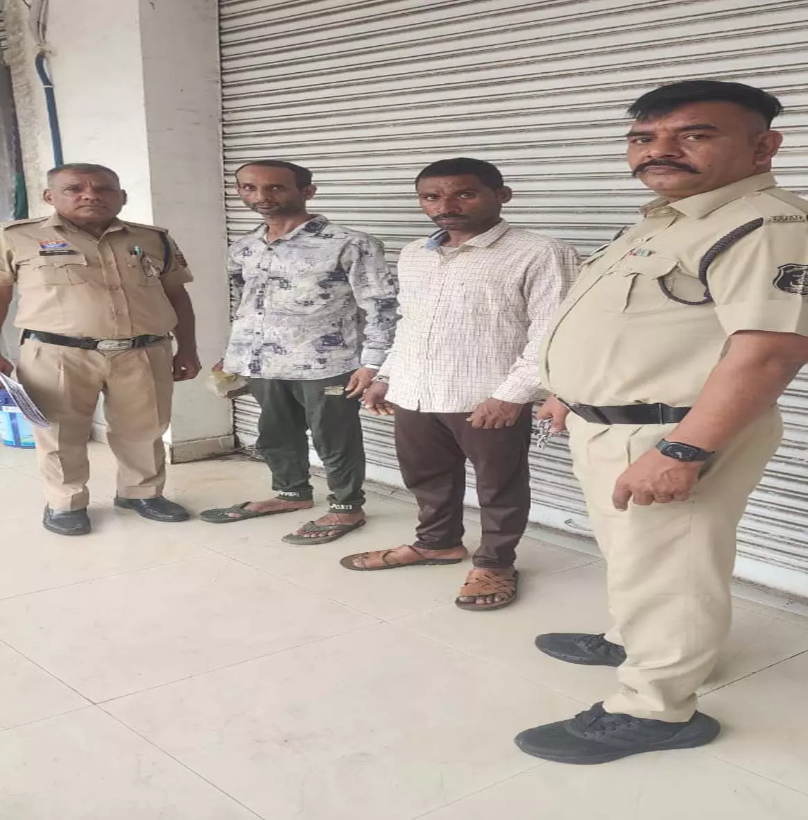 Raipur Breaking: महिला के साथ खुशी सैलून में दुष्कर्म, दो आरोपी गिरफ्तार Raipur Breaking: महिला के साथ खुशी सैलून में दुष्कर्म, दो आरोपी गिरफ्तार