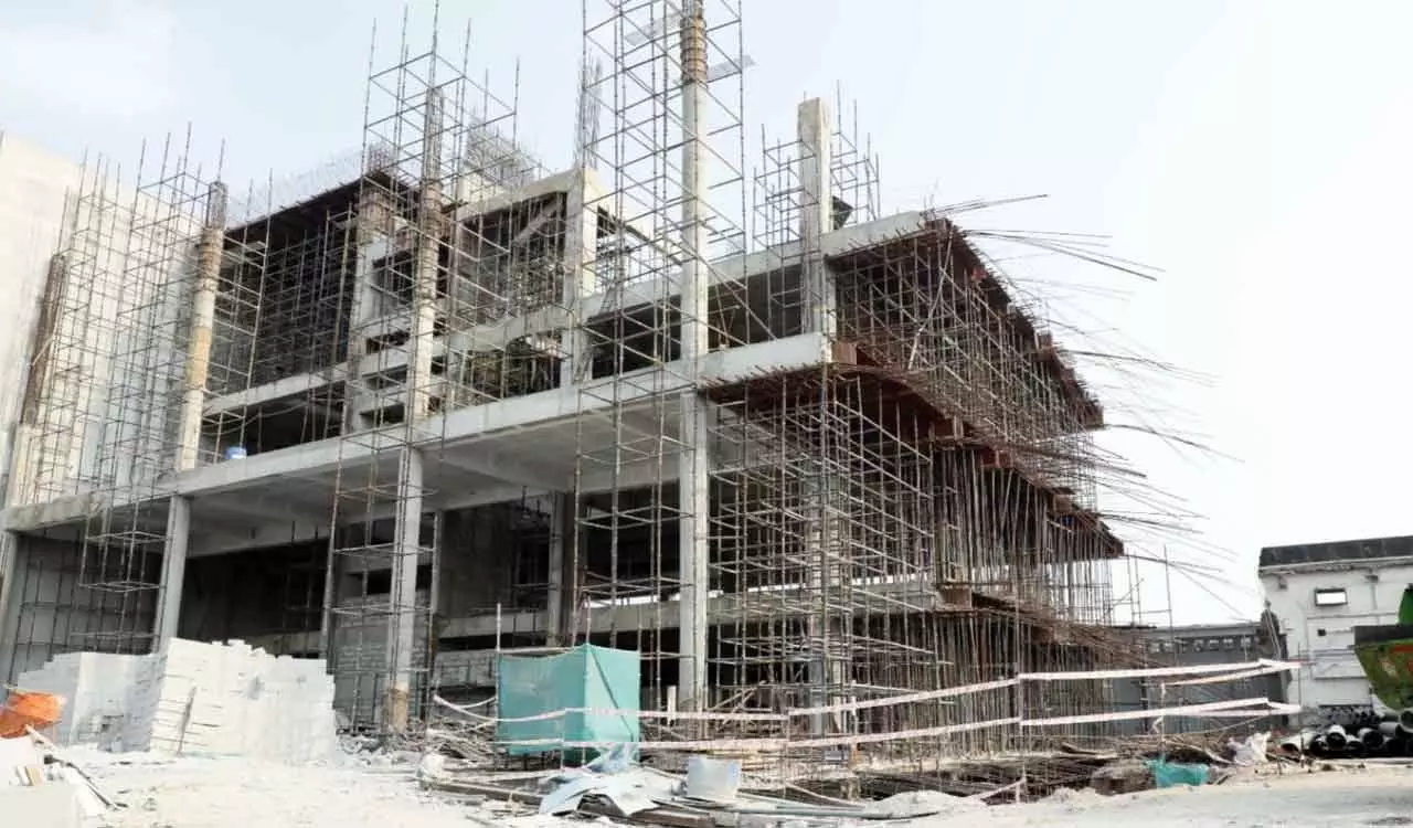 Secunderabad रेलवे स्टेशन के पुनर्विकास का काम तेज गति से चल रहा Secunderabad रेलवे स्टेशन के पुनर्विकास का काम तेज गति से चल रहा