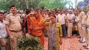 Jharkhand: सड़क हादसे में सीआरपीएफ जवान की मौत, गांव में उमड़ा जनसैलाब Jharkhand: सड़क हादसे में सीआरपीएफ जवान की मौत, गांव में उमड़ा जनसैलाब