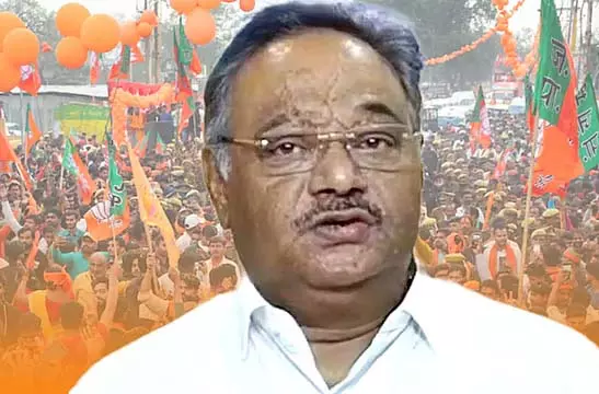 क्या शमिक का हाथ थामकर भाजपा बंगालियों के दिल में जगह बना पाएगी? क्या शमिक का हाथ थामकर भाजपा बंगालियों के दिल में जगह बना पाएगी?