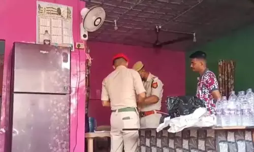 बीफ बेच रहे 100 से अधिक लोग गिरफ्तार, बड़े स्तर पर पुलिस ने चलाया ऑपरेशन बीफ बेच रहे 100 से अधिक लोग गिरफ्तार, बड़े स्तर पर पुलिस ने चलाया ऑपरेशन