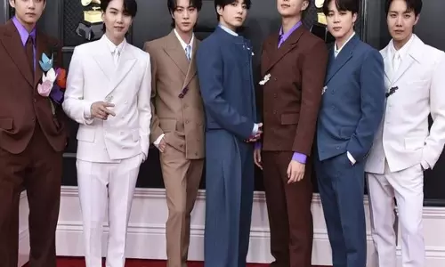 BTS ने वसंत 2026 में नए संगीत और विश्व दौरे के साथ वापसी की घोषणा की