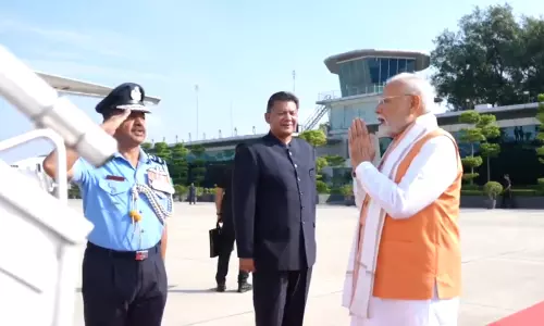 VIDEO: प्रधानमंत्री मोदी घाना के लिए रवाना, पांच देशों की यात्रा करेंगे VIDEO: प्रधानमंत्री मोदी घाना के लिए रवाना, पांच देशों की यात्रा करेंगे