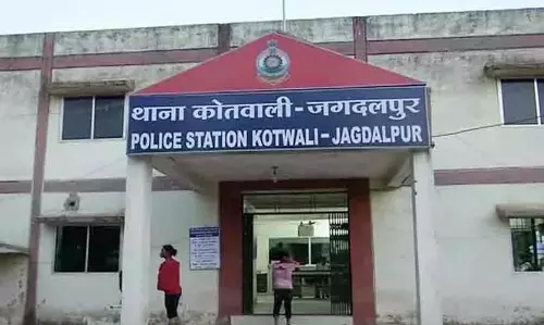 गौमांस के साथ 4 गिरफ्तार, जगदलपुर पुलिस ने की कार्रवाई गौमांस के साथ 4 गिरफ्तार, जगदलपुर पुलिस ने की कार्रवाई