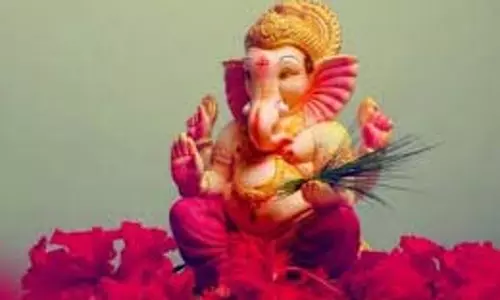 Aaj Ka Panchang: आज है गणपति बप्पा का दिन, जानें शुभ मुहूर्त, दिशाशूल और राहुकाल का सही समय