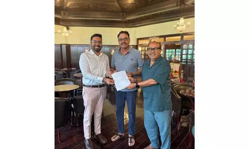 कैशनटेक ने दिलीप वेंगसरकर के साथ मिलकर युवा क्रिकेटर आयुष शिंदे को समर्थन दिया कैशनटेक ने दिलीप वेंगसरकर के साथ मिलकर युवा क्रिकेटर आयुष शिंदे को समर्थन दिया