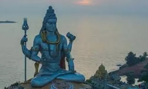 Pradosh Vrat 2025: आषाढ़ मास के अंतिम प्रदोष व्रत पर ऐसे करें भगवान शिव को प्रसन्न, पूरी होंगी मनोकामनाएं Pradosh Vrat 2025: आषाढ़ मास के अंतिम प्रदोष व्रत पर ऐसे करें भगवान शिव को प्रसन्न, पूरी होंगी मनोकामनाएं