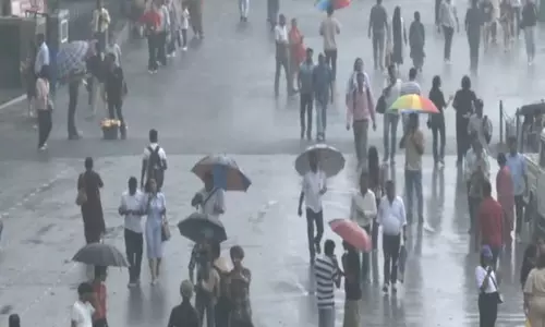 Mandi में बादल फटने और अचानक आई बाढ़ से 10 लोगों की मौत, 34 लापता