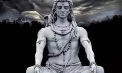Sawan Amavasya 2025:   2025 में कब है सावन अमावस्या? जानें स्नान-दान मुहूर्त और पितृ तर्पण का महत्व
