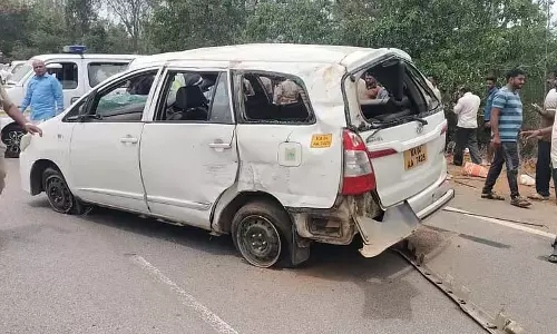 Doddaballapura : कार पलटने से पांच लोगों की मौत