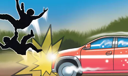 Giridih: भीषण सड़क दुर्घटना में तीन की जान गई Giridih: भीषण सड़क दुर्घटना में तीन की जान गई
