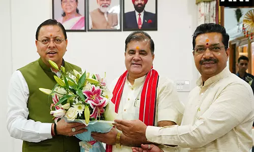 CM Dhami ने नवनिर्वाचित भाजपा प्रदेश अध्यक्ष महेंद्र भट्ट का स्वागत किया CM Dhami ने नवनिर्वाचित भाजपा प्रदेश अध्यक्ष महेंद्र भट्ट का स्वागत किया