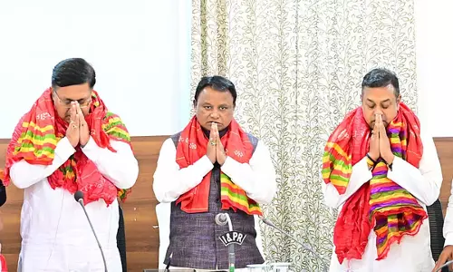 CM मोहन माझी ने रथयात्रा की बाकी रस्मों की कमान संभाली CM मोहन माझी ने रथयात्रा की बाकी रस्मों की कमान संभाली