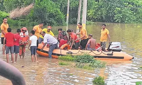 Balasore में बाढ़ की स्थिति गंभीर बनी हुई, ग्रामीणों ने खराब राहत वितरण का आरोप लगाया