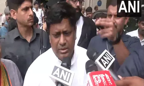 केंद्रीय मंत्री सुकांत मजूमदार ने लोकतांत्रिक अधिकारों की सुरक्षा के लिए Calcutta HC का दरवाजा खटखटाया