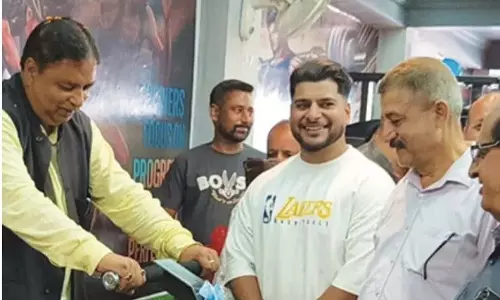 PM मोदी युवाओं को नौकरी प्रदाता बनने के लिए प्रेरित कर रहे: सत शर्मा PM मोदी युवाओं को नौकरी प्रदाता बनने के लिए प्रेरित कर रहे: सत शर्मा