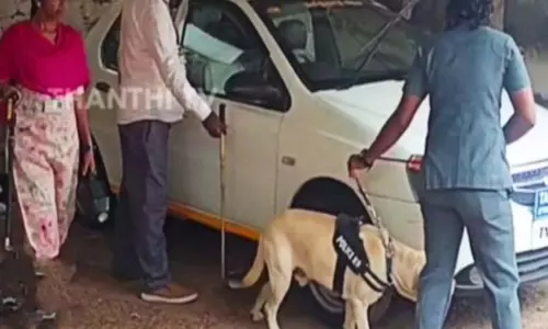 Coimbatoreb कलेक्ट्रेट कार्यालय को पत्र के माध्यम से बम से उड़ाने की धमकी मिली Coimbatoreb कलेक्ट्रेट कार्यालय को पत्र के माध्यम से बम से उड़ाने की धमकी मिली