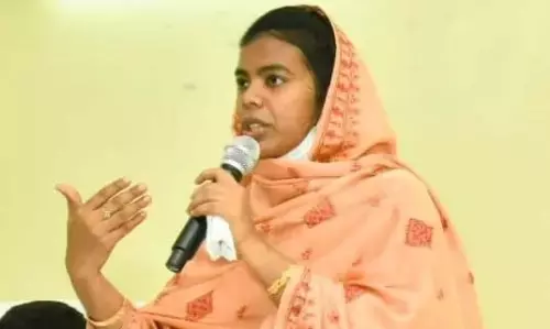 Andhra: कलेक्टर थमीम अंसारिया ने तंबाकू किसानों को सरकारी सहायता का आश्वासन दिया