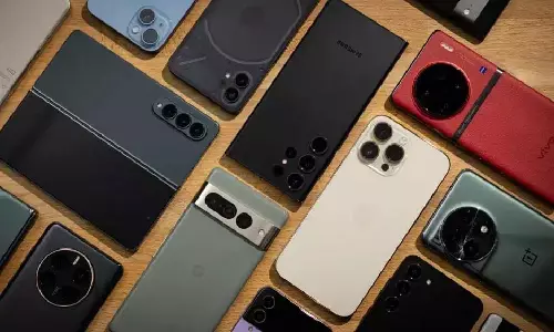 Smartphone: Nothing, Samsung, OnePlusसमेत कई ब्रांड लॉन्च करेंगे शानदार स्मार्टफोन Smartphone: Nothing, Samsung, OnePlusसमेत कई ब्रांड लॉन्च करेंगे शानदार स्मार्टफोन