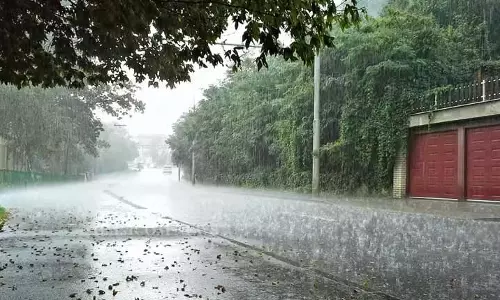 Odisha : तीन जिलों में ऑरेंज अलर्ट, आज भारी बारिश की चेतावनी Odisha : तीन जिलों में ऑरेंज अलर्ट, आज भारी बारिश की चेतावनी