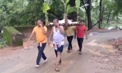 ओडिशा: जातिवाद के चलते गांव में घंटों अछूता पड़ा रहा महिला का शव