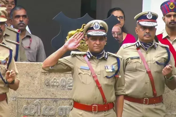 सार्वजनिक सेवा के लिए तत्पर Kerala पुलिस प्रमुख रावदा चंद्रशेखर साक्षात्कार