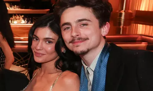 Kylie Jenner टिमोथी चालमेट के रिश्ते को अगले स्तर पर ले गईं Kylie Jenner टिमोथी चालमेट के रिश्ते को अगले स्तर पर ले गईं