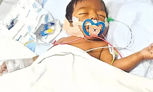 मंत्री नारा लोकेश ने लीवर की समस्या से पीड़ित बच्चे की मदद की मंत्री नारा लोकेश ने लीवर की समस्या से पीड़ित बच्चे की मदद की