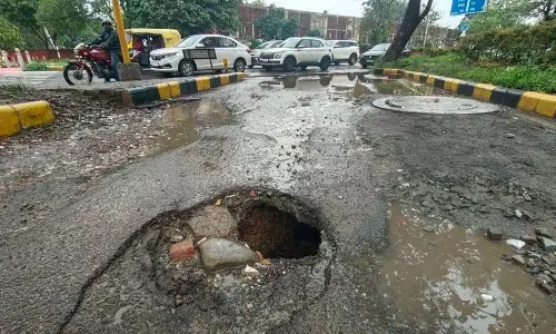 Chandigarh में बारिश जारी, जनजीवन प्रभावित Chandigarh में बारिश जारी, जनजीवन प्रभावित