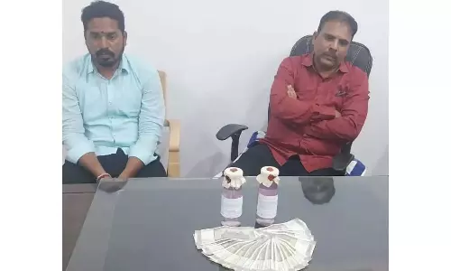 रिश्वत मामले में MRO की गिरफ्तारी के बाद तालकोंडापल्ली गांव में उत्सव का माहौल
