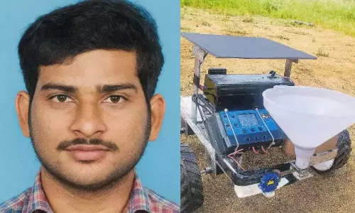 JNTU-H के छात्र ने सौर बीज बोने की मशीन बनाई