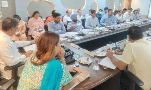 विस्थापितों के लिए पुनर्वास नीति तैयार करें: Tiwari