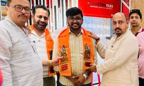Pilibhit: इंटरनेशनल वैश्य फेडरेशन के अध्यक्ष बने दीप अग्रवाल Pilibhit: इंटरनेशनल वैश्य फेडरेशन के अध्यक्ष बने दीप अग्रवाल