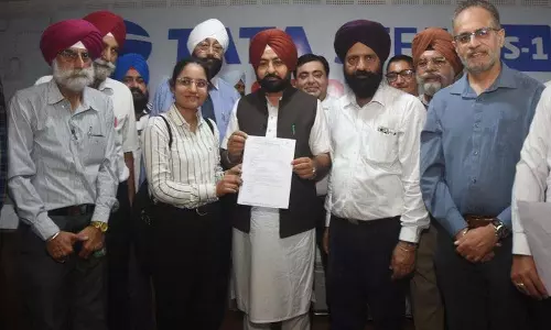 Ludhiana: मेगा जॉब फेयर में सैकड़ों लोगों ने मांगे अवसर