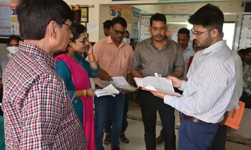 कलेक्टर ने पीएचसी अर्जुनी का किया निरीक्षण